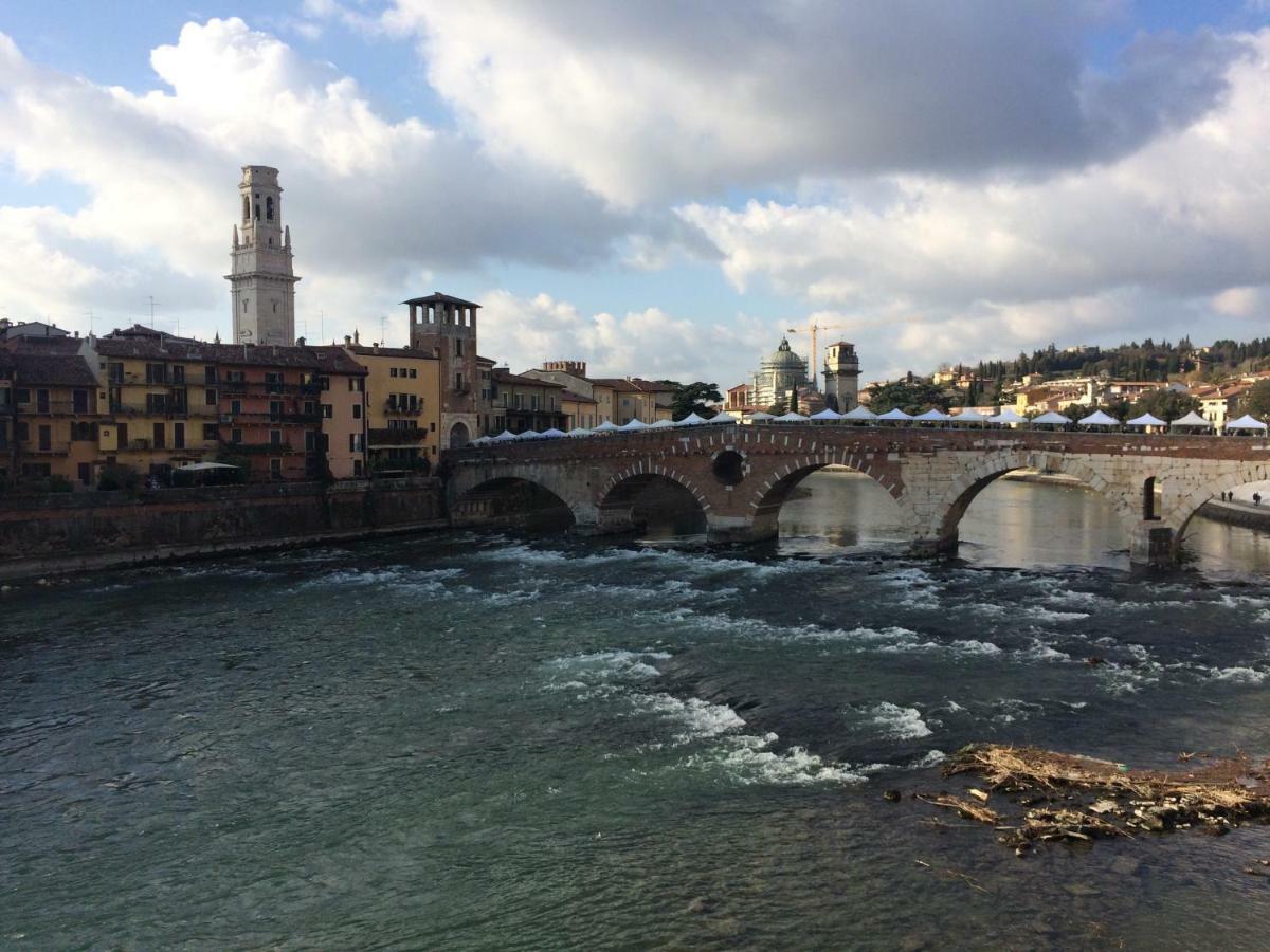 Roman Theater Verona Luaran gambar